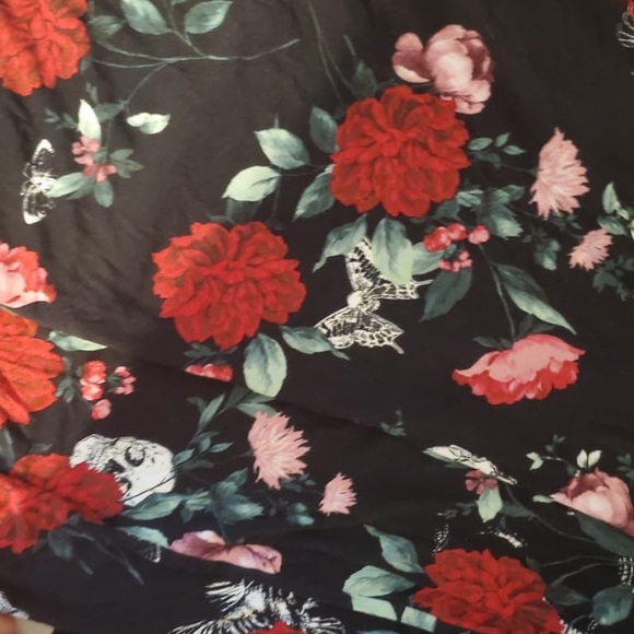 Torrid Black and Red Skull and Roses Maxi Dress - Picture 2 of 8